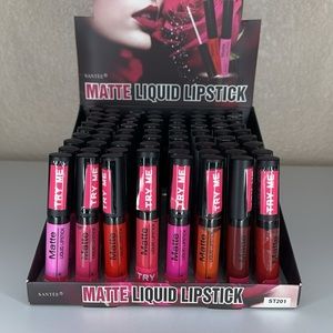 Liquid lipstick bundle
